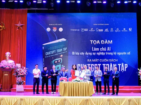 Toạ đàm: "Làm chủ AI - Bí quyết xây dựng sự nghiệp trong kỷ nguyên số" và Lễ ra mắt sách "ChatGPT toàn tập"