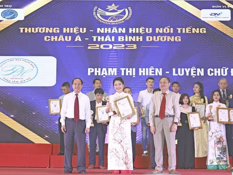 Trung tâm luyện viết chữ đẹp Phạm Hiên đạt giải thưởng Top 50 thương hiệu nổi tiếng Châu Á – Thái Bình Dương 2023