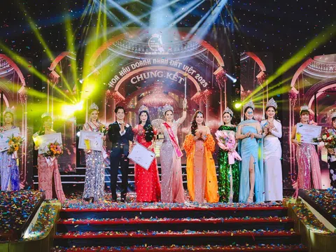 Chung kết Hoa hậu Doanh nhân Đất Việt 2023: Ngô Thị Loan đăng quang ngôi vị cao nhất