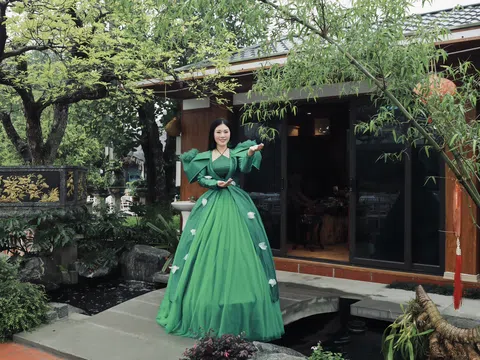 NSƯT Hương Giang lấy bối cảnh Triển lãm Cây cảnh nghệ thuật của Hội Bonsai 1977 để thực hiện MV "Một đời người, Một rừng cây"