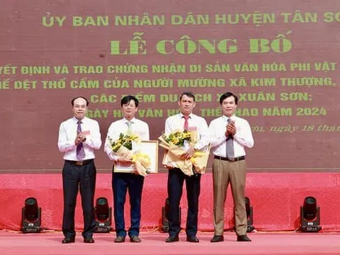 Phú Thọ: Công bố Di sản phi vật thể quốc gia Nghề dệt thổ cẩm người Mường huyện Tân Sơn