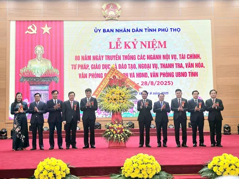 Phú Thọ: Kỷ niệm 80 năm truyền thống các ngành khối cơ quan Nhà nước