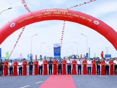 Lễ khánh thành cầu Phong Châu mới: Biểu tượng vượt khó, nối liền huyết mạch giao thông