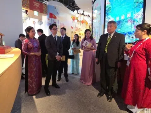 Triển lãm “Chủ tịch Hồ Chí Minh - Biểu tượng của hòa bình và hữu nghị” tại Nhật Bản