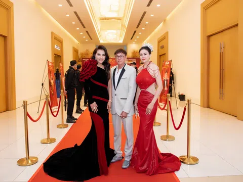 NTK Tommy Nguyễn tài trợ trang phục dạ hội cho cuộc thi Hoa hậu Doanh nhân Việt Nam 2022