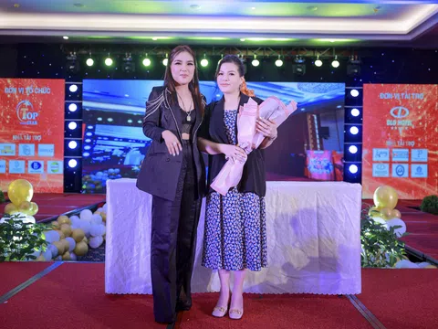 Doanh nhân Uông Phương Thảo ủng hộ 105 triệu cho quỹ thiện nguyện BTC Hoa hậu Doanh nhân Việt Nam 2022