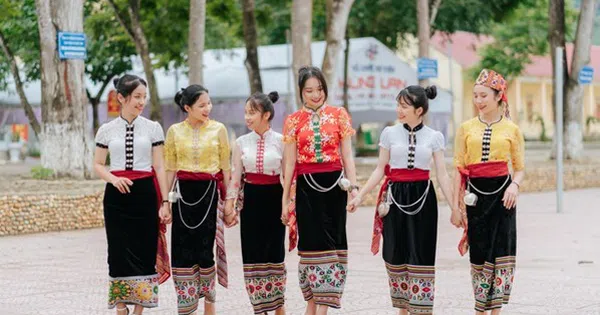 Xách ba lô lên và đi Mộc Châu trải nghiệm văn hóa dân tộc Thái