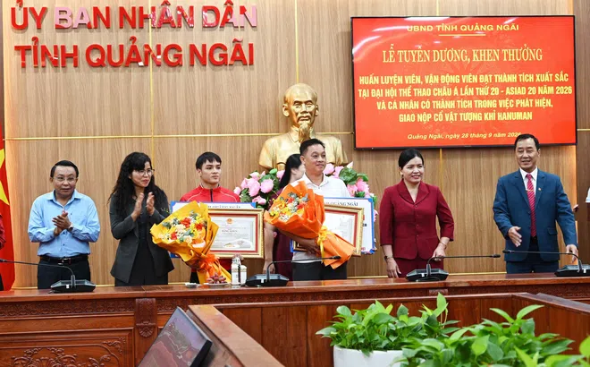 Quảng Ngãi: Tuyên dương, khen thưởng vận động viên đạt thành tích cao tại ASIAD 20 năm 2026 và cá nhân giao nộp cổ vật