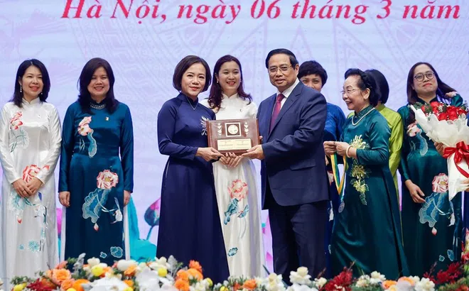 Góc nhìn văn hoá: Phụ nữ Việt Nam - Từ truyền thống anh hùng đến khát vọng thời đại (Nhân kỷ niệm 116 năm Ngày Quốc tế phụ nữ)