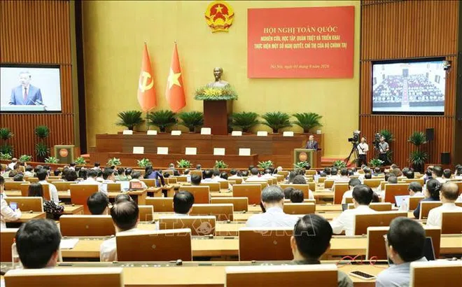 Theo dòng thời sự: “Không thể làm việc theo cách cũ, chậm quyết định, chậm thực thi”