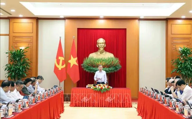 Góc nhìn văn hoá: Tổng kết một thế kỷ Đảng lãnh đạo, chuẩn bị chủ động dẫn dắt tương lai