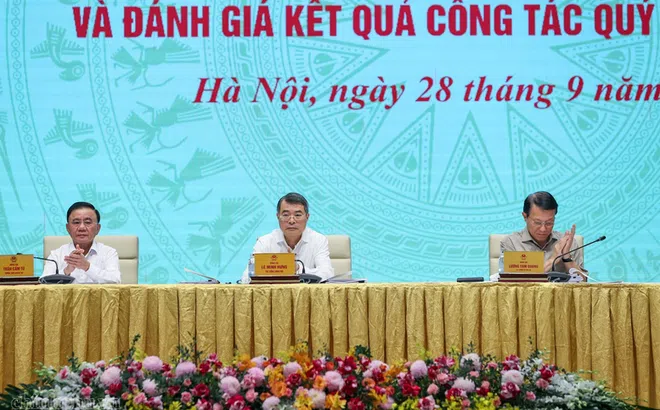 Thủ tướng: Khoa học công nghệ phải trở thành động lực chủ yếu, trực tiếp, đo đếm được bằng kết quả tăng trưởng