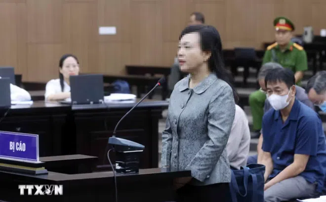 Chuyện làng - Chuyện phố: "Quan tham" ngành y bị phạt tù ?